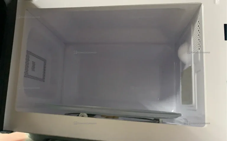 Микроволновая печь Comfee CMW207M02W