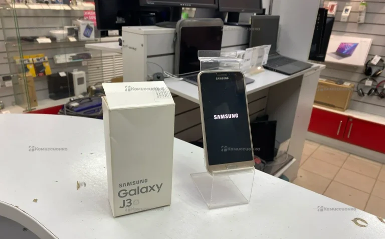 Samsung Galaxy J3 2/16 ГБ