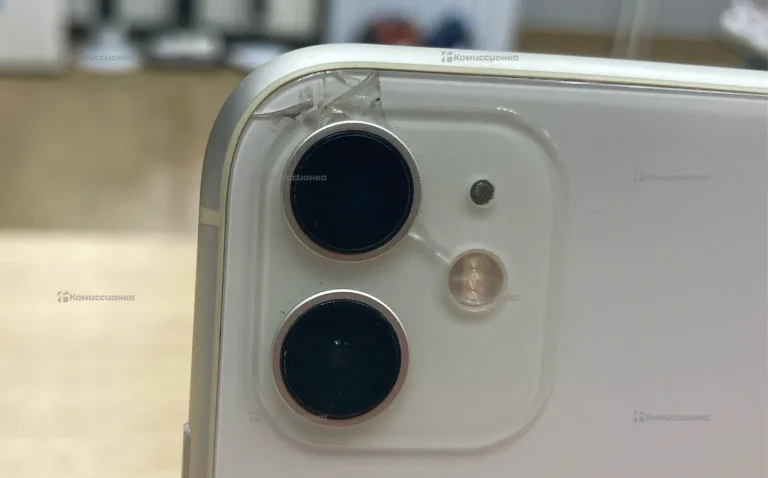 Apple iPhone 11 4/128 ГБ