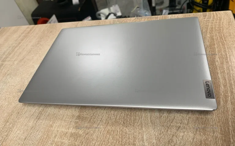 Ноутбук  Lenovo v81