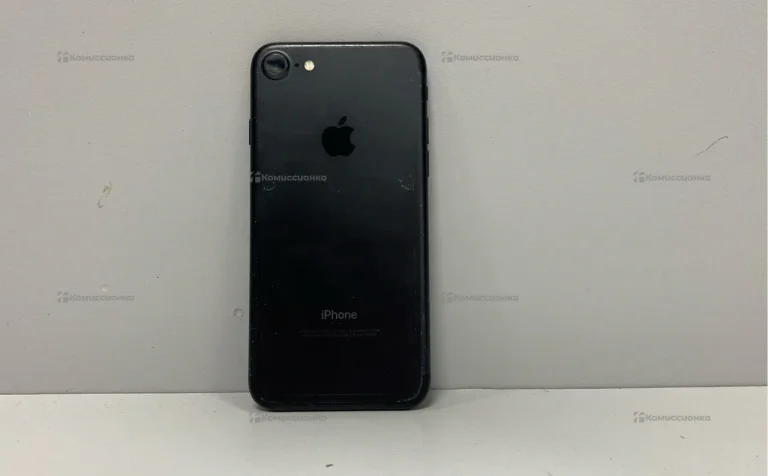 Apple iPhone 7 2/32 ГБ