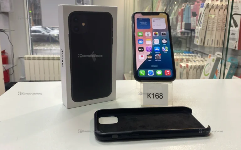 Apple iPhone 11 4/128 ГБ