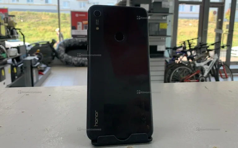 Honor 8A 2/32 ГБ