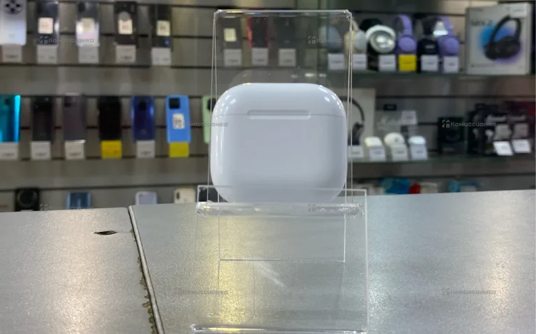Наушники  apple airpods 4