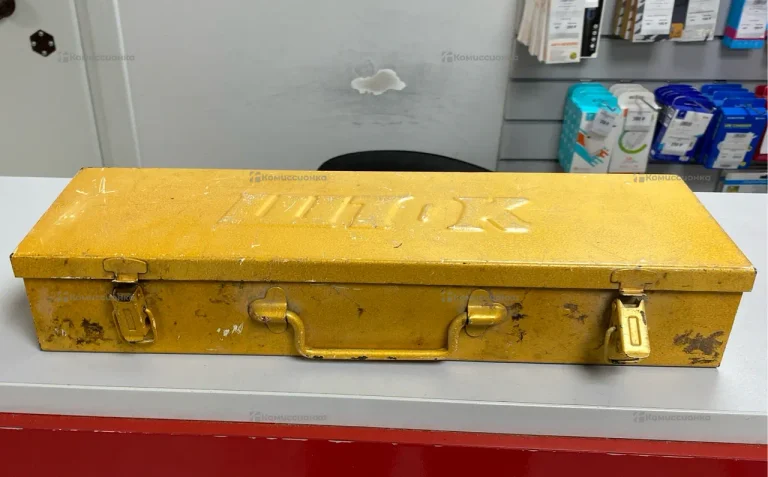 Обжиматель клемм