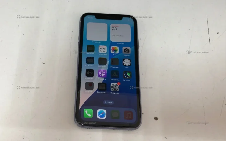 Apple iPhone 11 4/64 ГБ