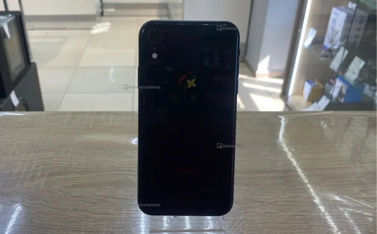 Apple iPhone XR 64ГБ
