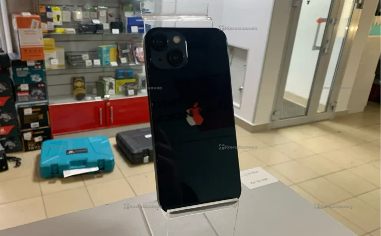 Apple iPhone 13 128 ГБ