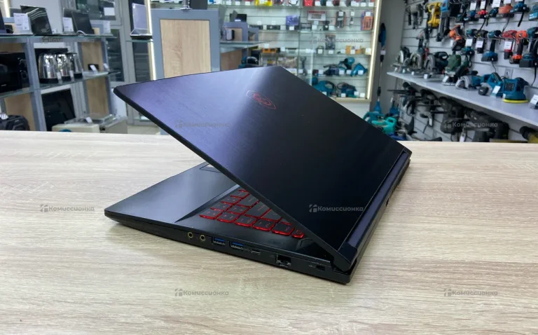 Ноутбук MSI GF63 Thin 11UC