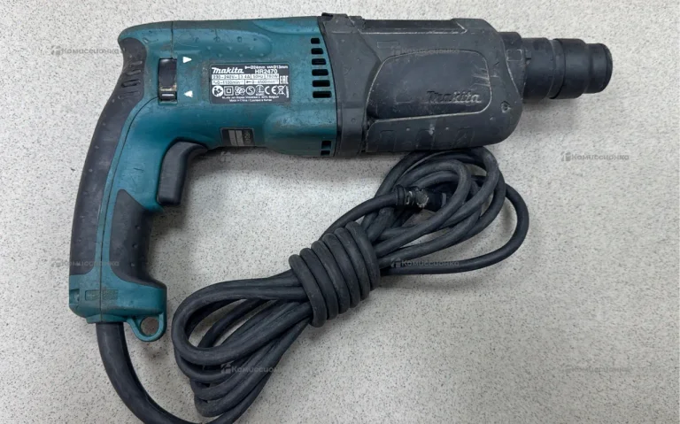 Перфоратор makita HR2470