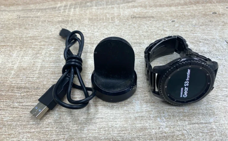 Часы  Samsung gear s3