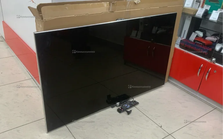 Телевизор Samsung UE55ES8007U
