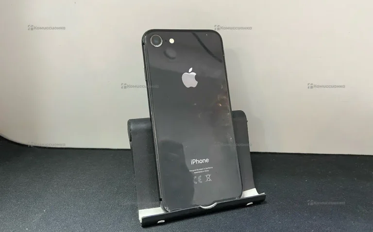 Apple iPhone 8 2/64 ГБ