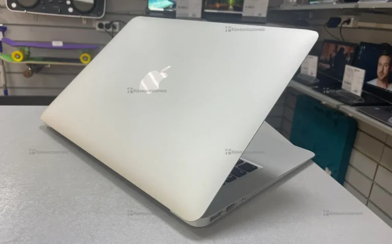 Ноутбук Apple MacBook Air 13, 2015 i5