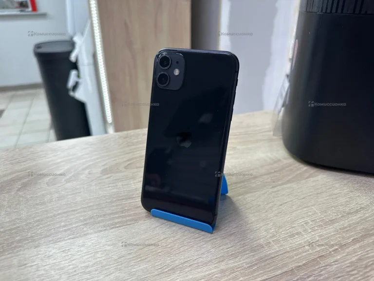 Apple iPhone 11 4/128 ГБ