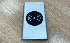 Купить Power Bank с беспроводной зарядкой б/у , в Москва и область Цена:390рублей