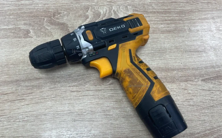 Шуруповерт Deko 12Fu-li