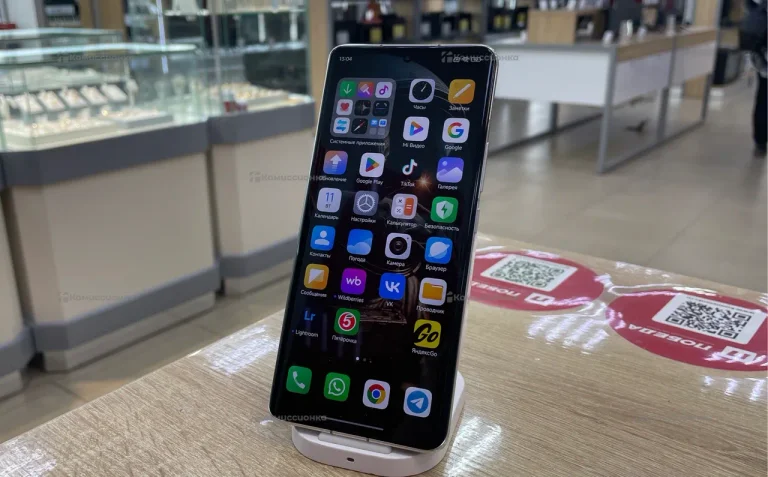 Xiaomi 13 PRO 12/256GB.