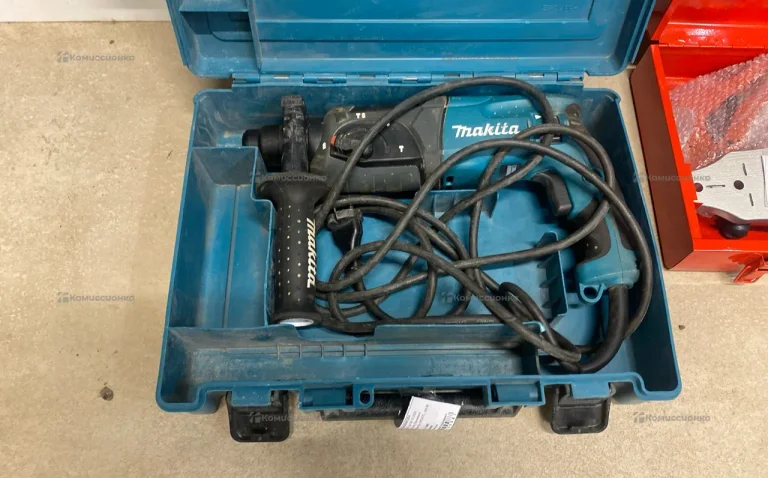 Перфоратор HR2470.