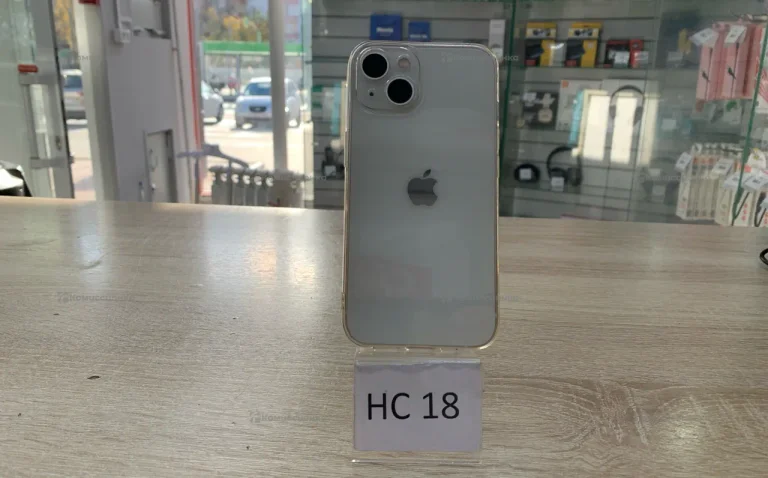 Apple iPhone 13 4/128 ГБ