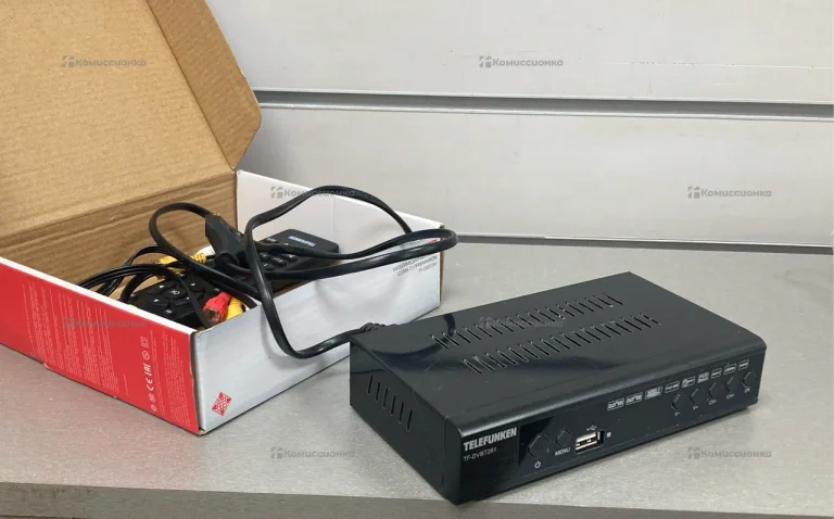 Цифровая ТВ приставка  Telefunken TF-DVBT261
