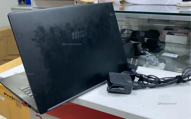 Ноутбук  MSI Modern 15 B11M
