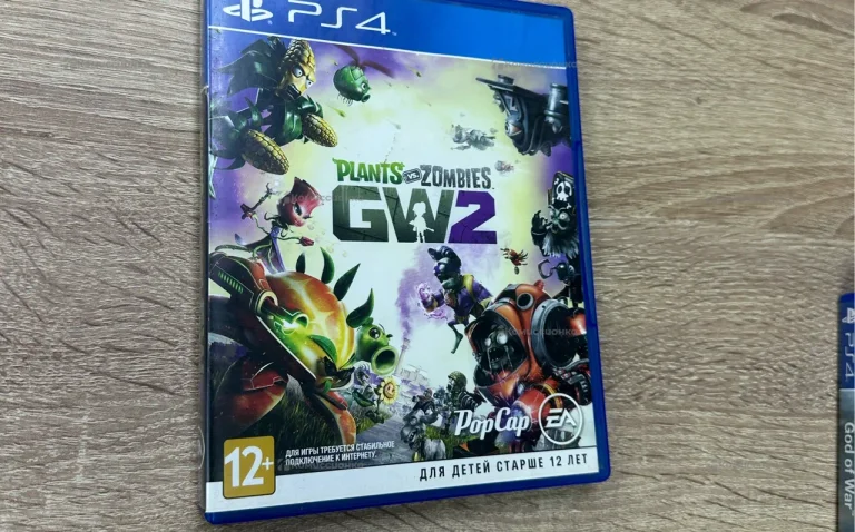 Диск PS 4 Plants Vs Zombies