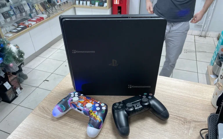 Приставка  PS4 slim 500gb (два джойстика)