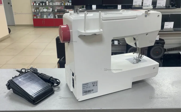Швейная машина  AURORA 520
