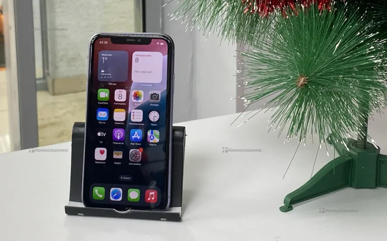 Apple iPhone 11 4/128 ГБ