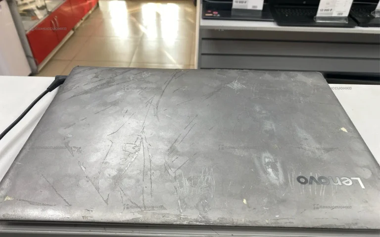Ноутбук  Lenovo