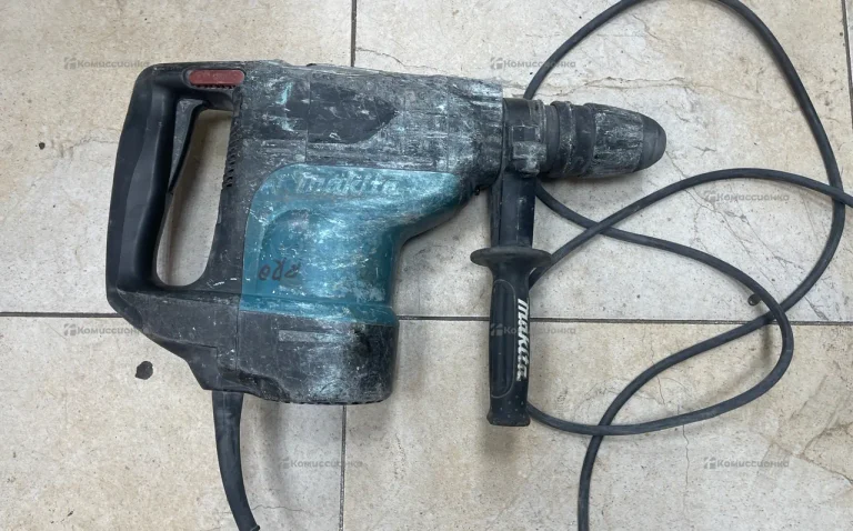 Отбойный молоток makita HR4501С