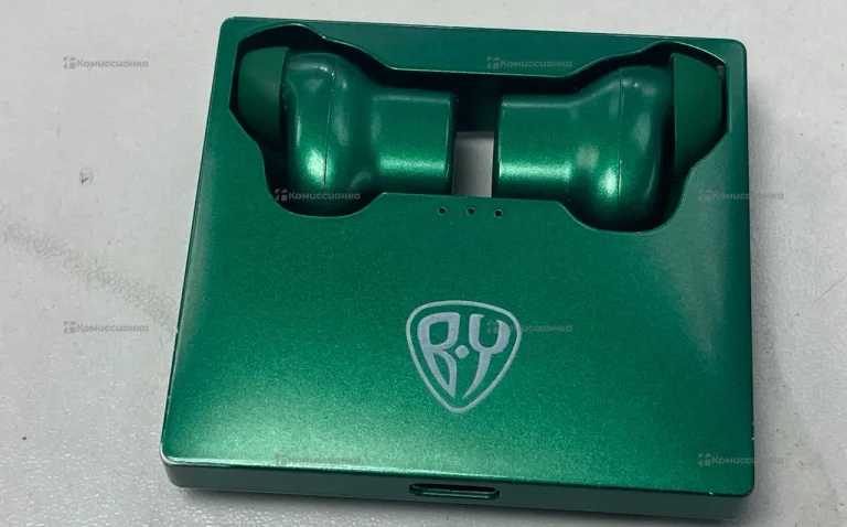 Наушники  BY