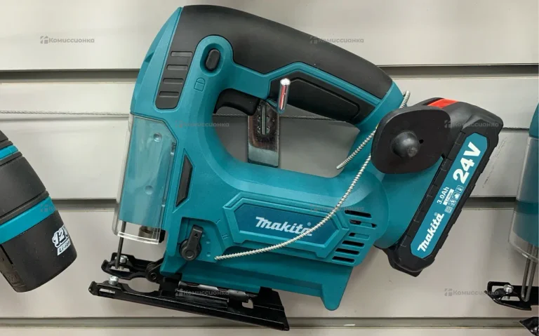 Лобзик Makita JV101DZ (АКК)