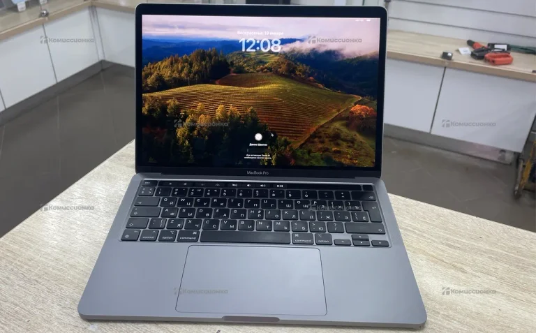 MacBook Pro 13 (2020)