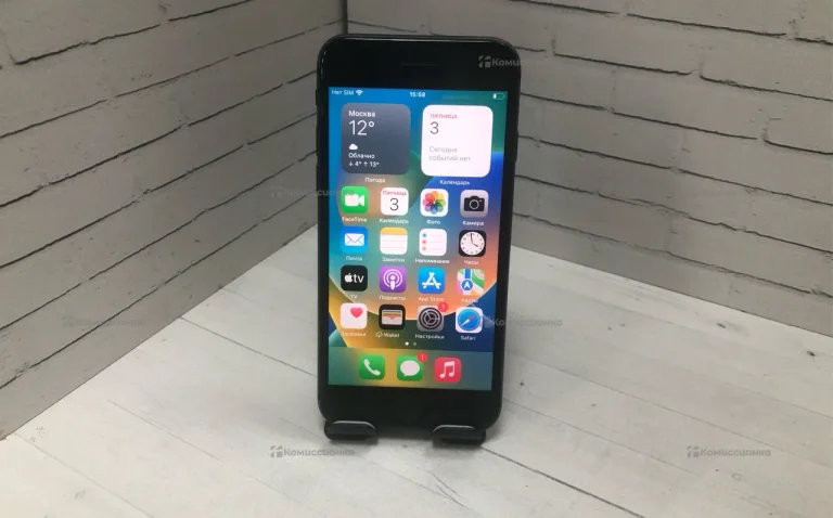 Apple iPhone 8 2/64 ГБ
