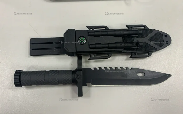 Нож туристический