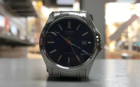 Часы  CASIO QUARTZ