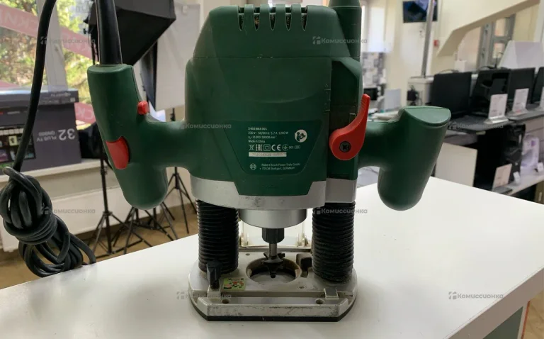Фрезер Bosch POF 1200 AE