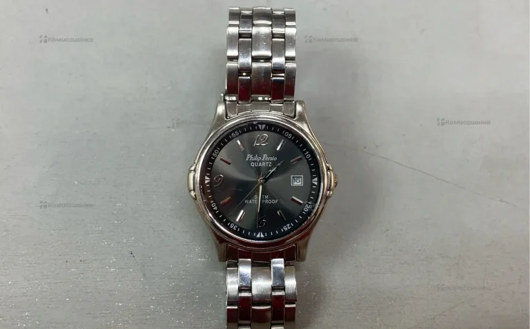 Часы  Philip Persio