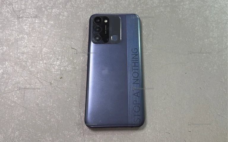 Tecno Spark 8C 4/64 ГБ