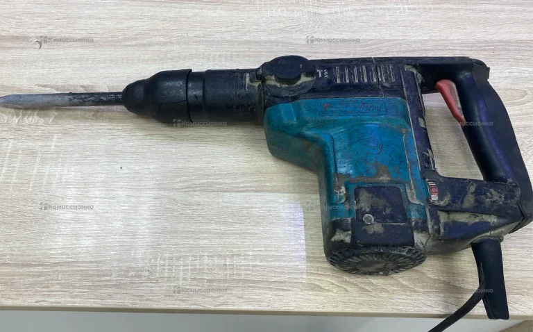 Отбойный молоток Makita