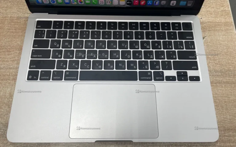 Ноутбук  MacBook Air 2025 M4