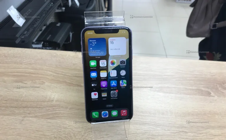 Apple iPhone 11 4/64 ГБ