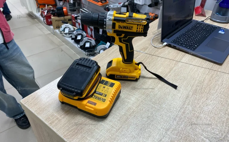 Дрель шуруповерт аккумуляторный реплика DEWALT Bru