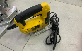 Электролобзик DeWALT DWE349