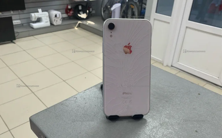 Apple iPhone XR 64Gb: