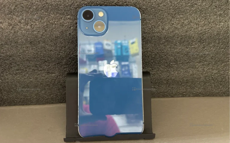 Apple 13 128