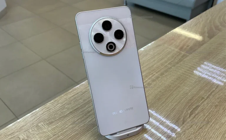 Tecno Spark 30 8/128 ГБ