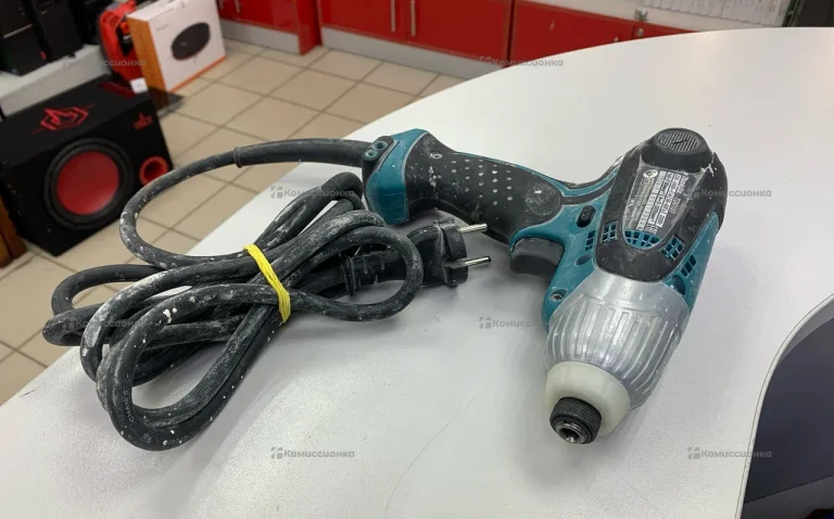 Шуруповерт Makita td0101